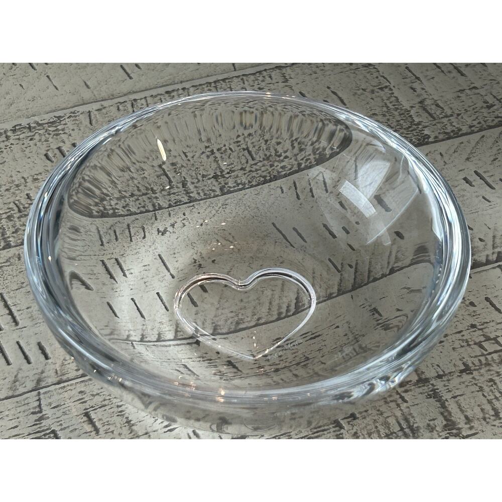 Orrefors Sweetie Heart Crystal Bowl Dish Trinket by Martti Rytkonen Sweden 5.5"